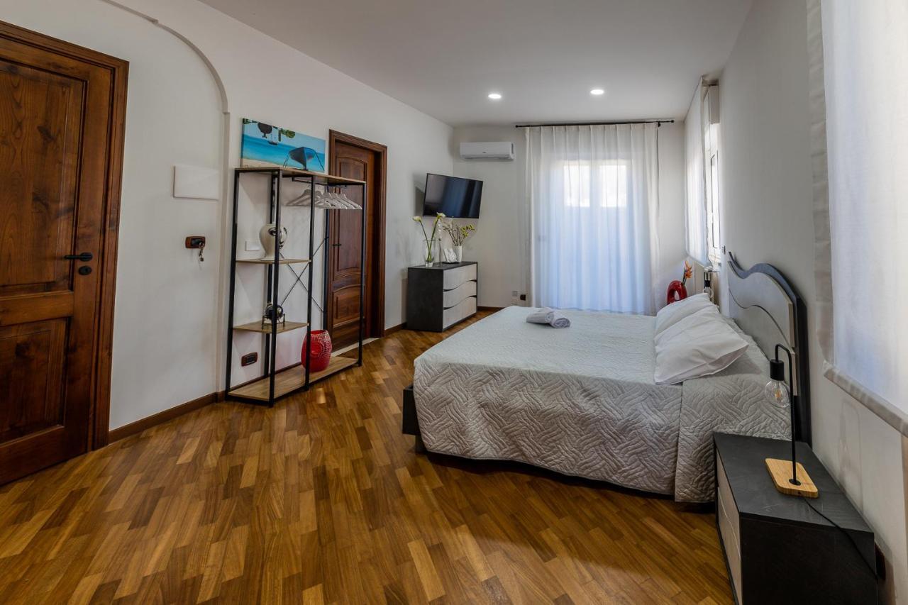 I Barcaioli Bed & Breakfast Giardini Naxos Bagian luar foto
