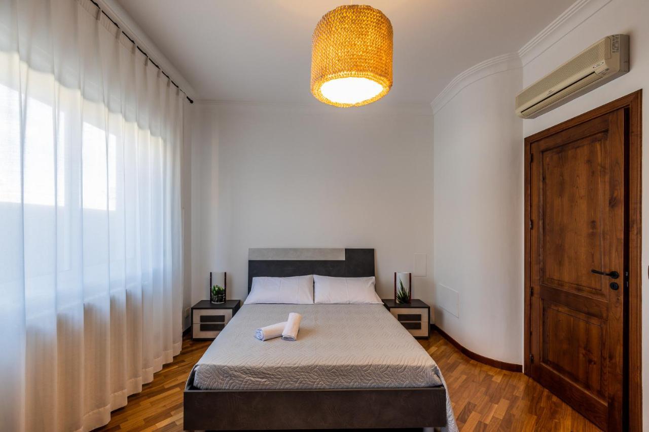 I Barcaioli Bed & Breakfast Giardini Naxos Bagian luar foto