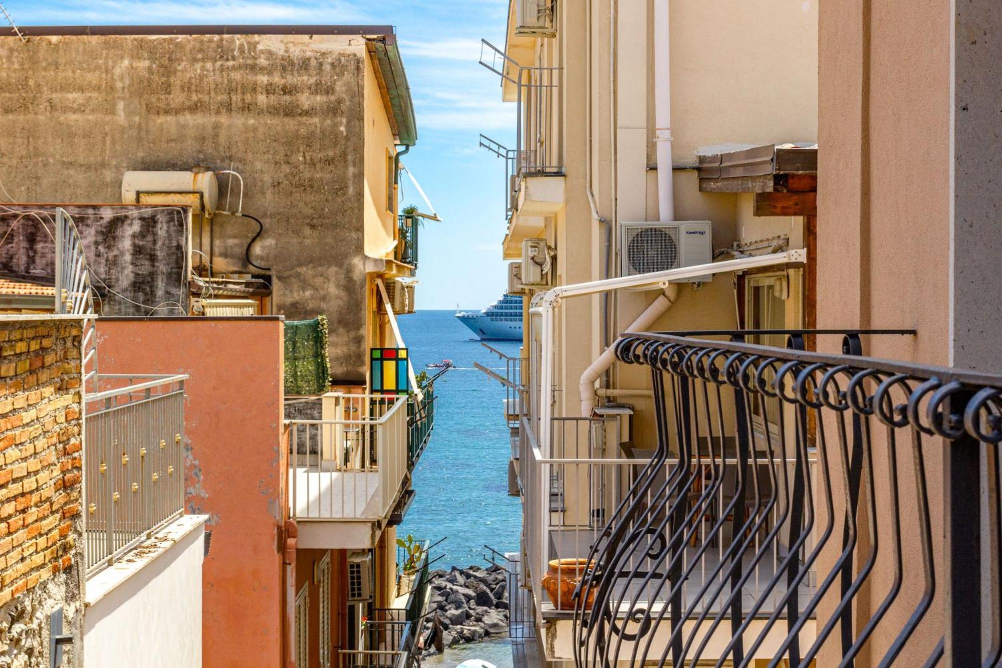 I Barcaioli Bed & Breakfast Giardini Naxos Bagian luar foto